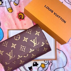 Louis Vuitton Makeup Brush Set & Holder 🤎